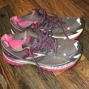 Brooks Glycerin Size 10